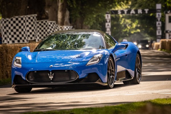 Maserati MC20 poprvé v Goodwoodu na Festivalu rychlosti 2021