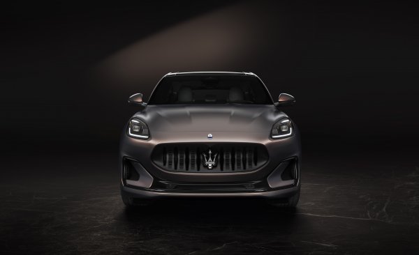 Maserati jede na autosalonu v Šanghaji 2023 na elektrický pohon