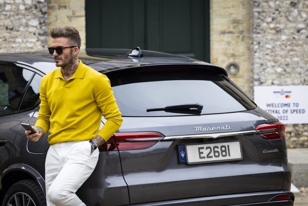 Maserati Grecale a MC20 Cielo řádí při závodu do vrchu na Festivalu rychlosti 2022 v Goodwoodu