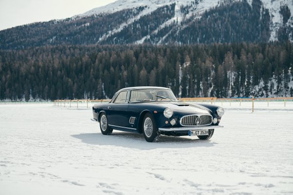MASERATI SE SVÝM ZÁŘICÍM TROJZUBCEM JE ZPĚT NA THE I.C.E. VE SV. MOŘICI